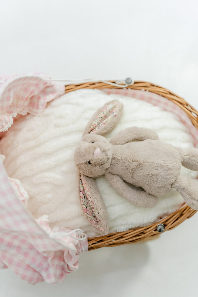 Couffin bébé avec doudou